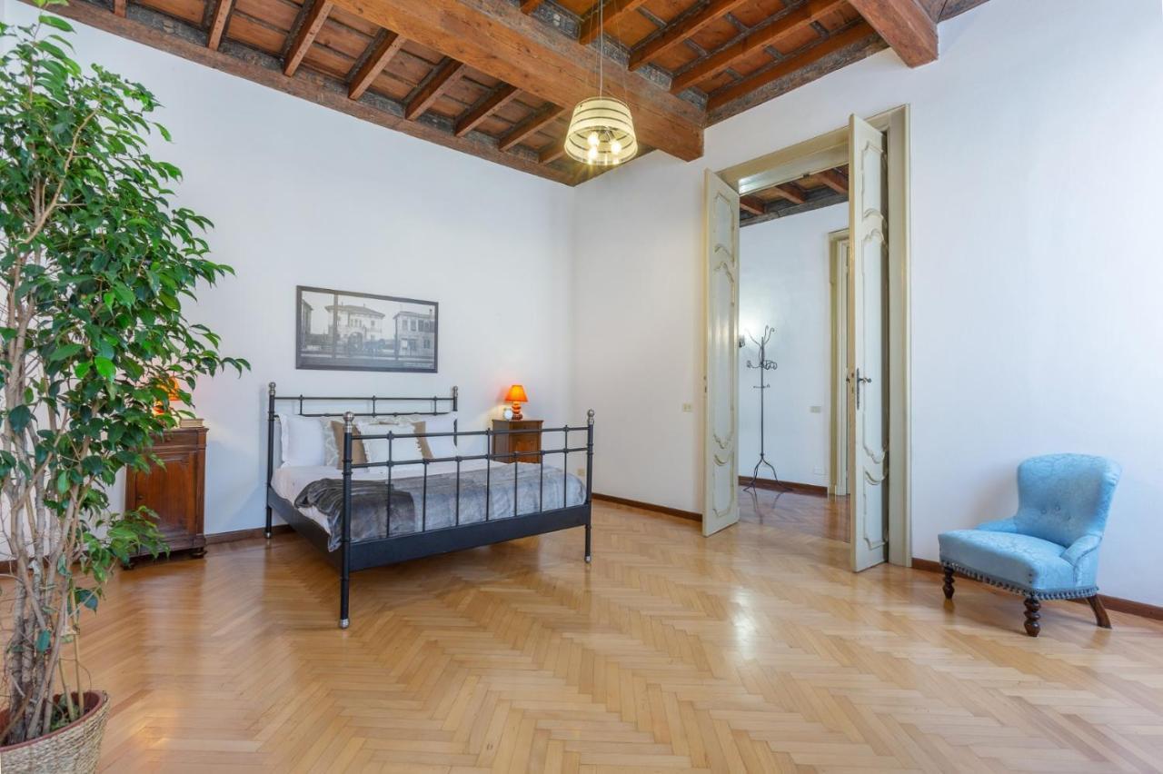 Frescobaldi Aparments! A Casa Di Francesco Lejlighed Ferrara Eksteriør billede