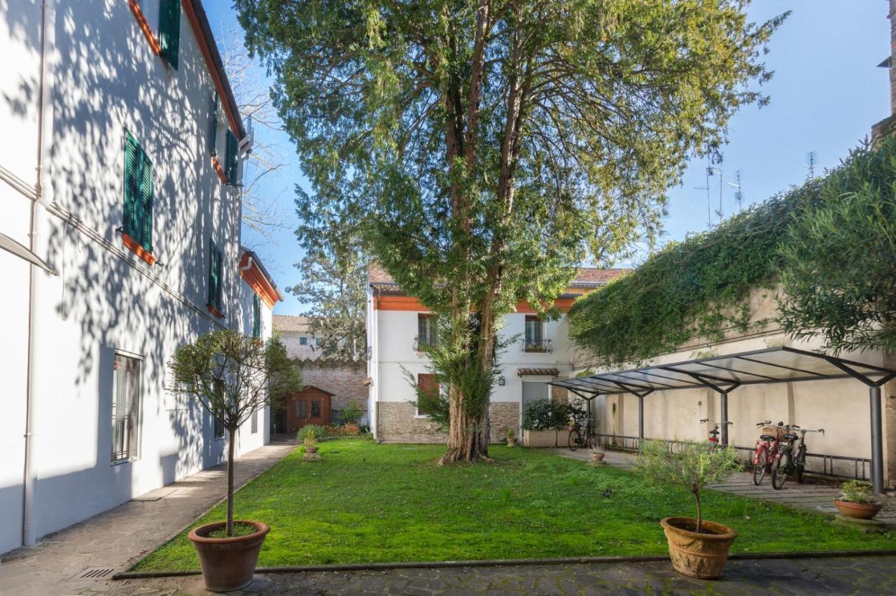 Frescobaldi Aparments! A Casa Di Francesco Lejlighed Ferrara Eksteriør billede